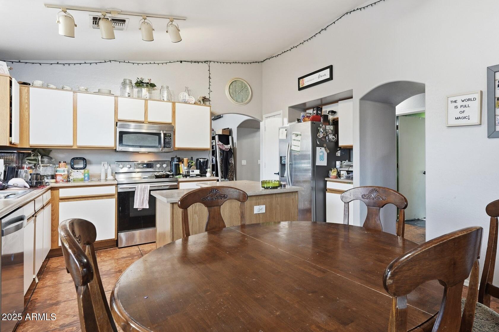 11932 W COLUMBINE Drive