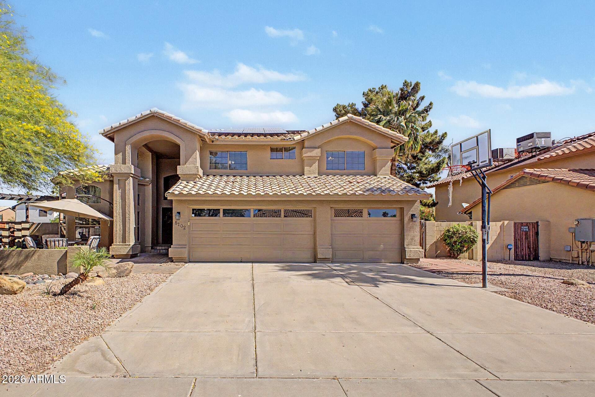 5102 E GRANDVIEW Road