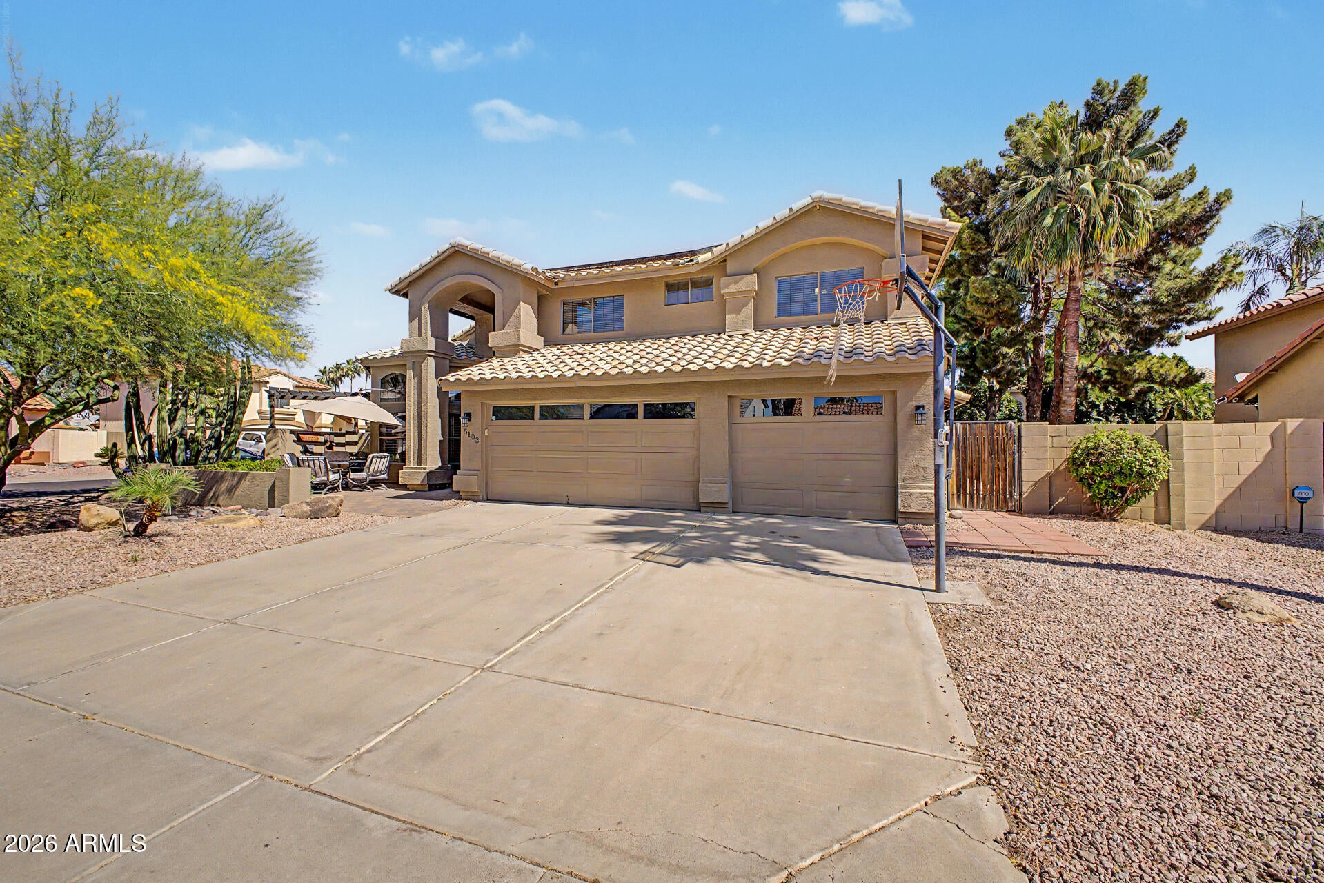 5102 E GRANDVIEW Road