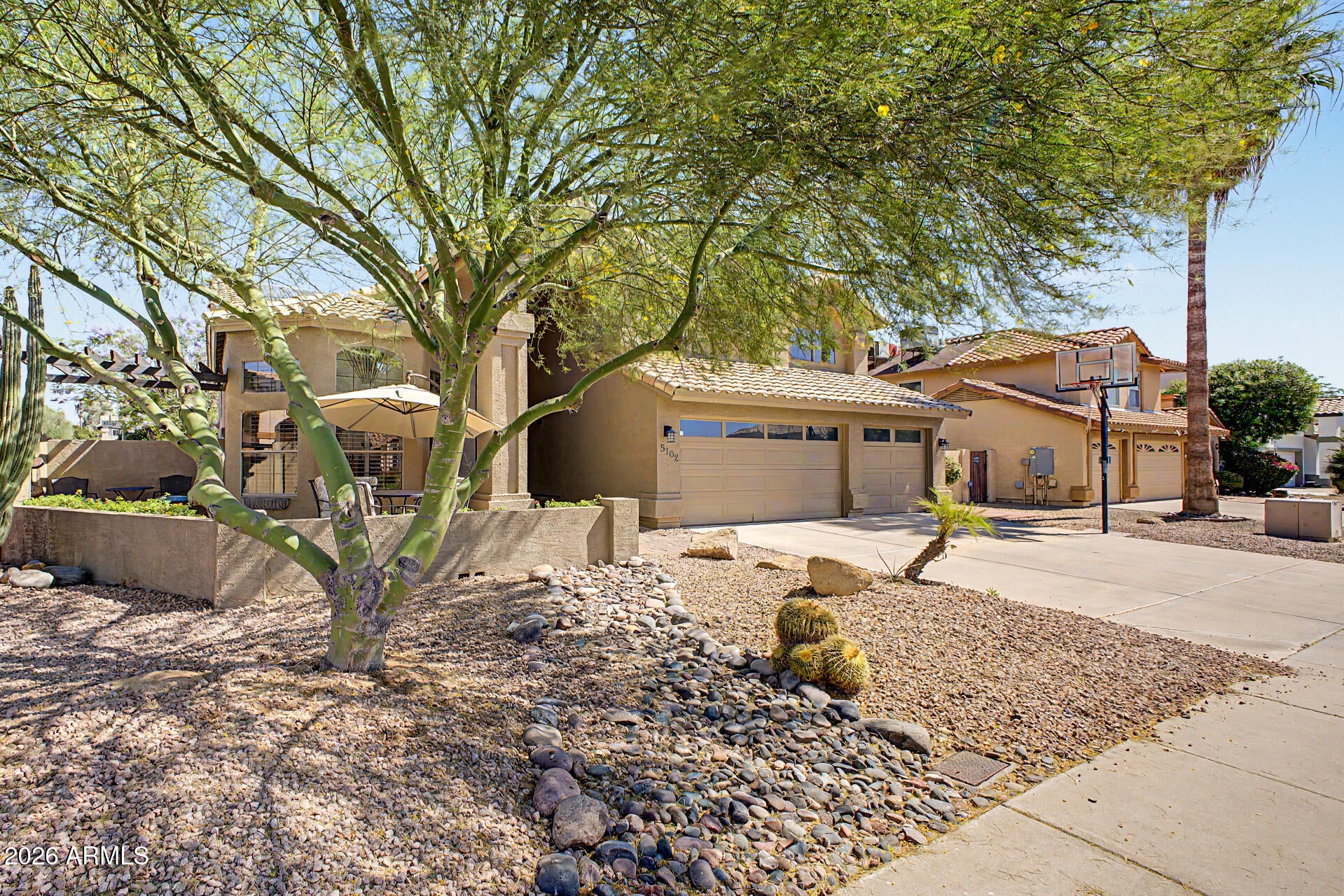 5102 E GRANDVIEW Road