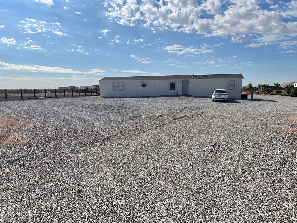 Photo of 37309 W Mcdowell Road, Tonopah, AZ 85354 (MLS # 6935065)