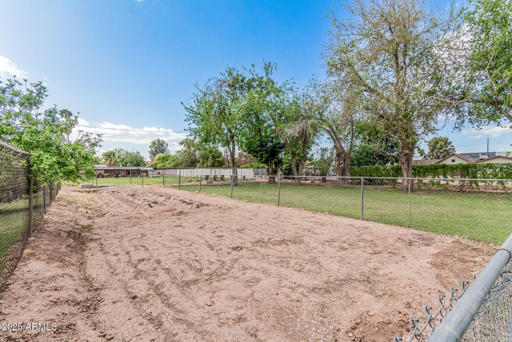 listing image 78