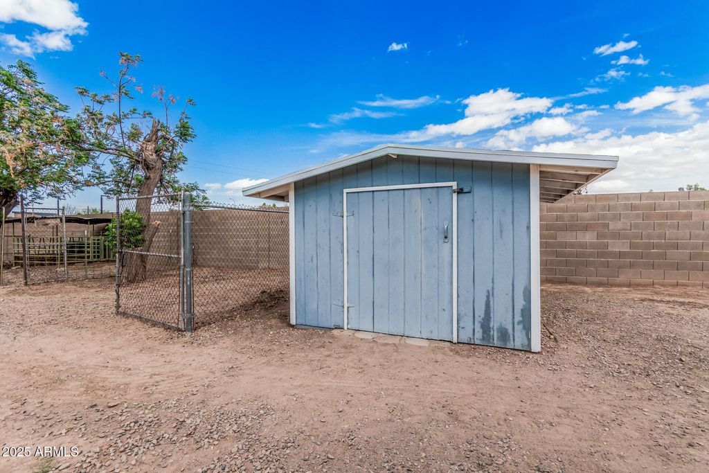 listing image 74