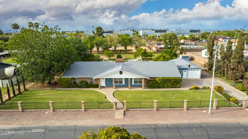 listing image 80