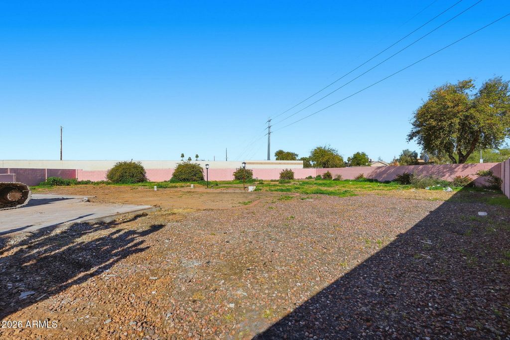 Photo of 7106 W Sheila Lane #4, Phoenix, AZ 85033 (MLS # 6972247)