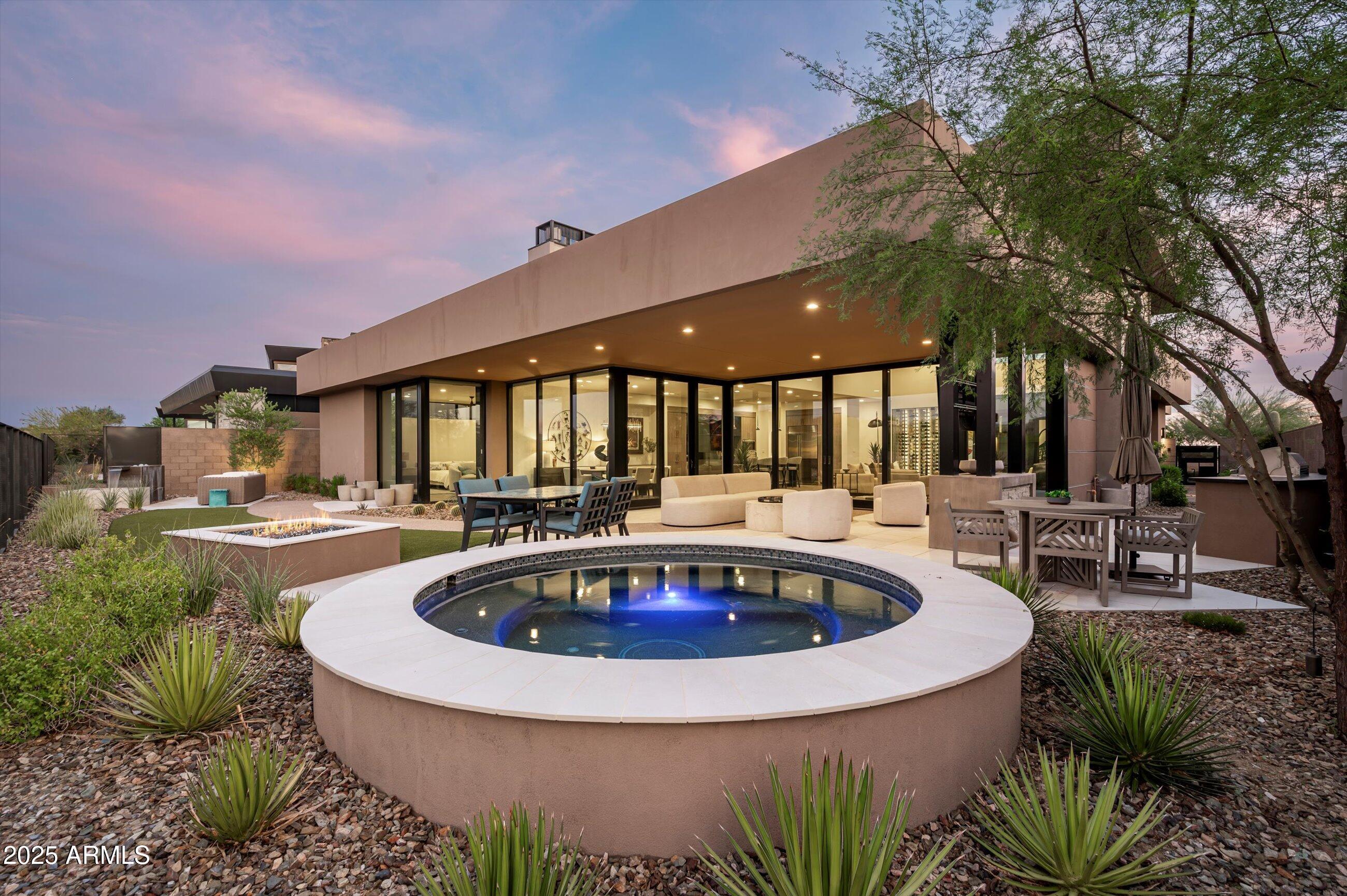 37200 N CAVE CREEK Road 1009