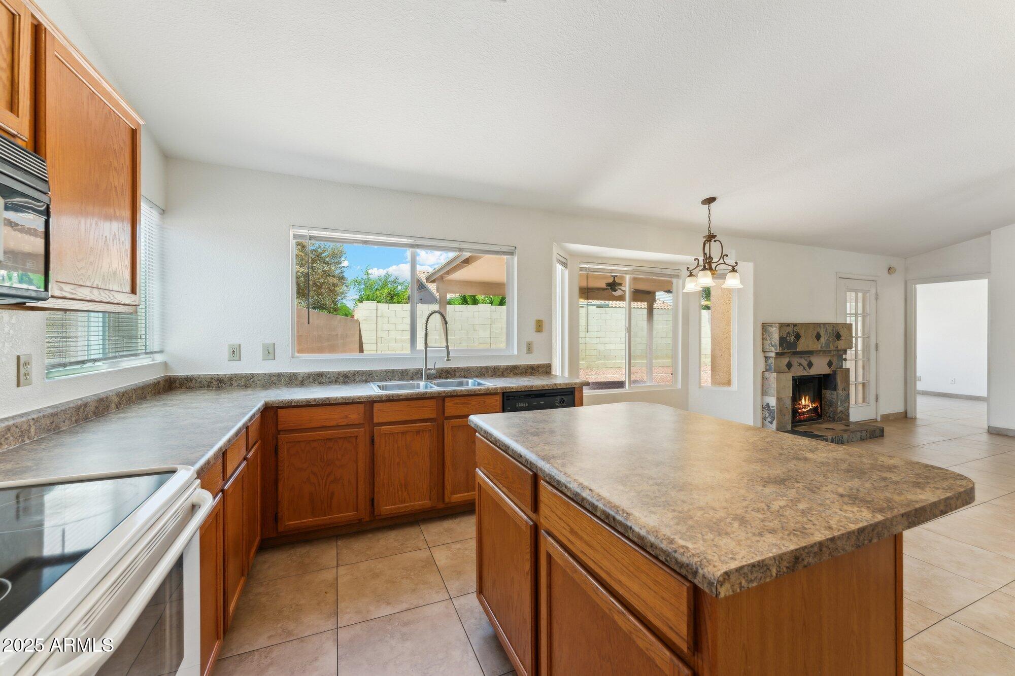4202 E BROOKWOOD Court