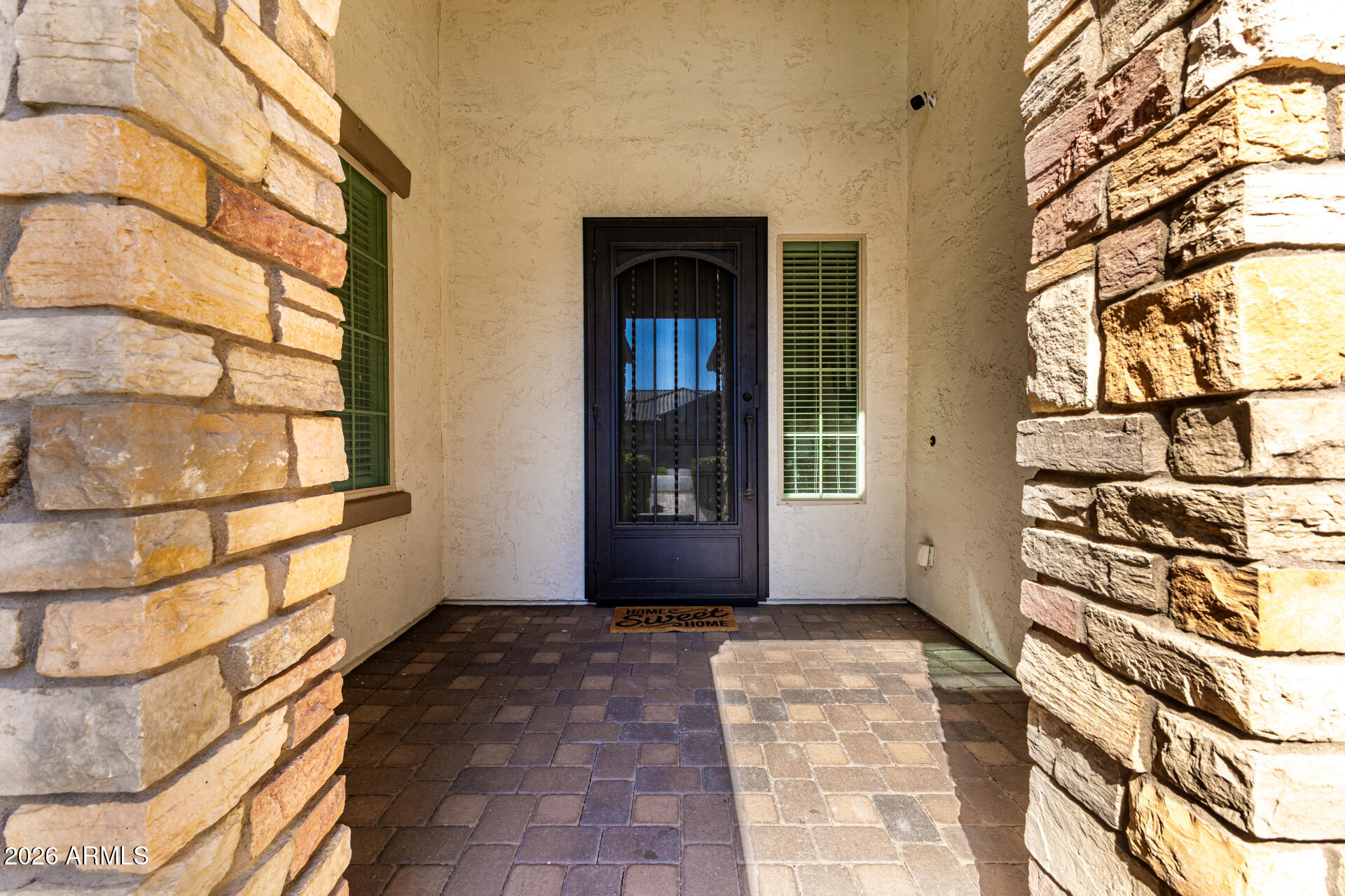 2842 E BLACKHAWK Court