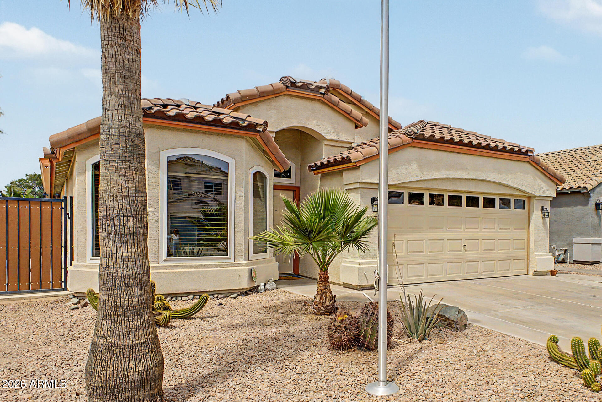 146 W CORRIENTE Court