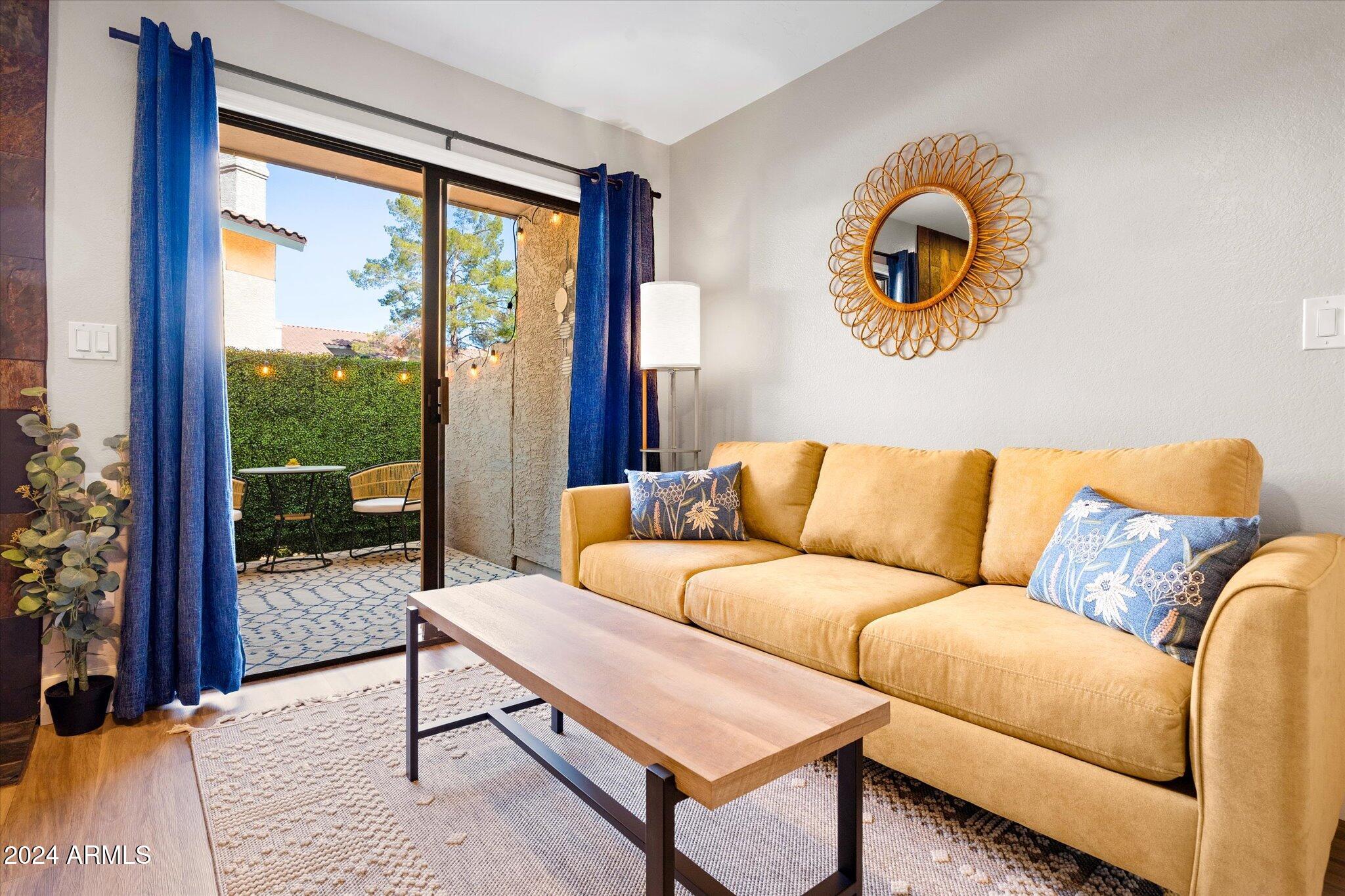 533 W GUADALUPE Road 1063