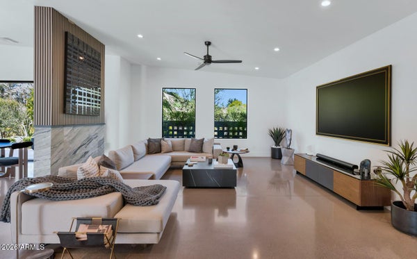 75 E GRISWOLD RD, PHOENIX, AZ 85020 - Image 4e94a537c1de8d4e0960b8903b2f5ea8/2281026808