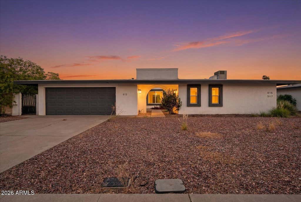 Photo of 515 W Pebble Beach Drive, Tempe, AZ 85282 (MLS # 7041883)
