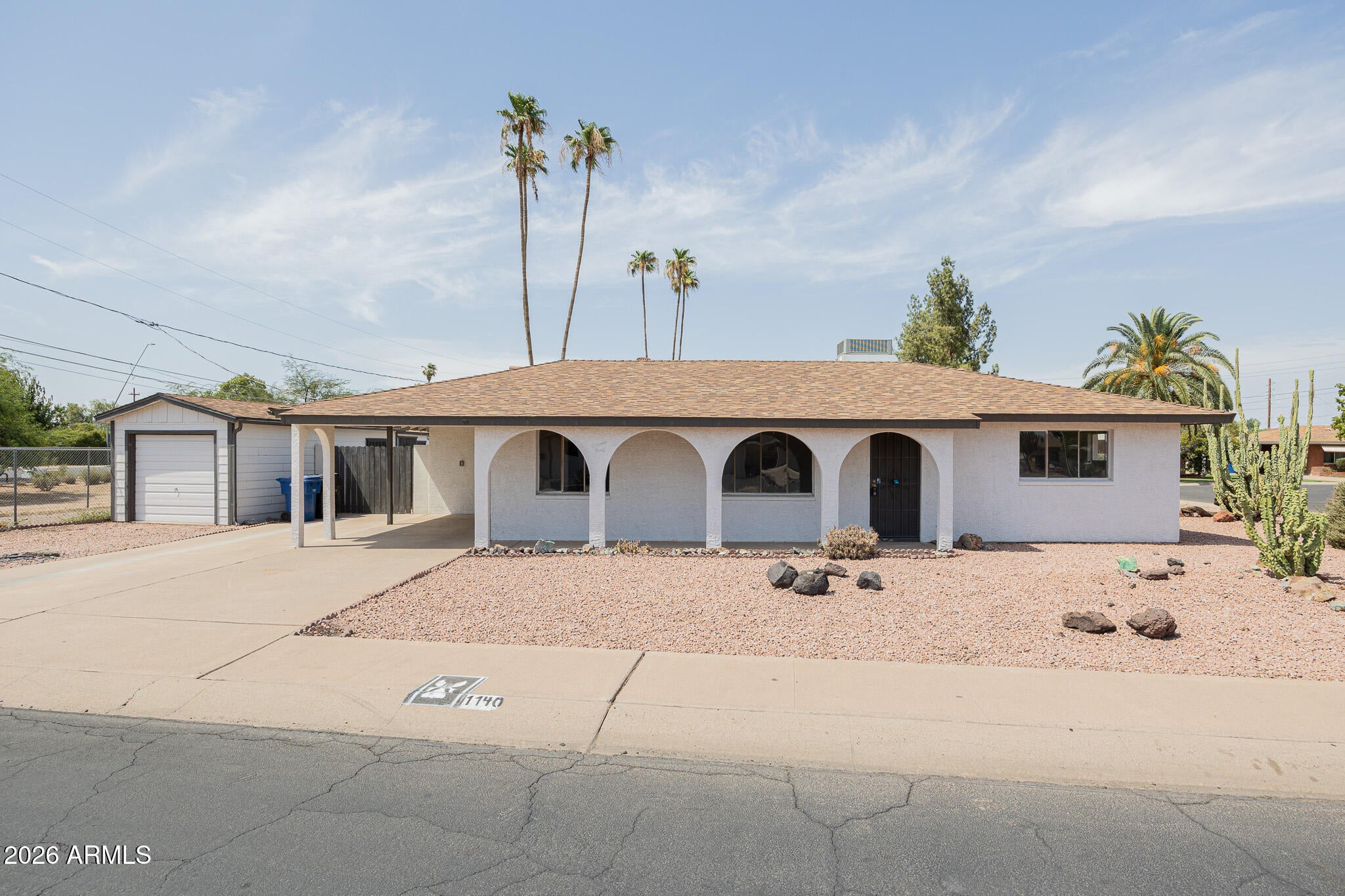 1140 W 7TH Street