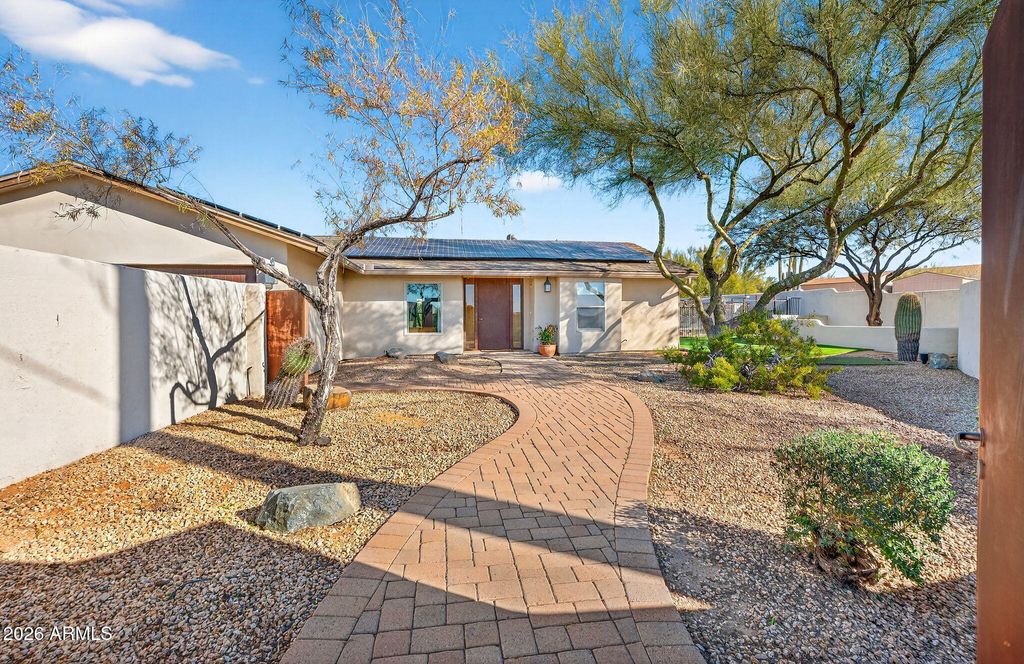 Photo of 6316 E Dixileta Drive, Cave Creek, AZ 85331 (MLS # 6970591)