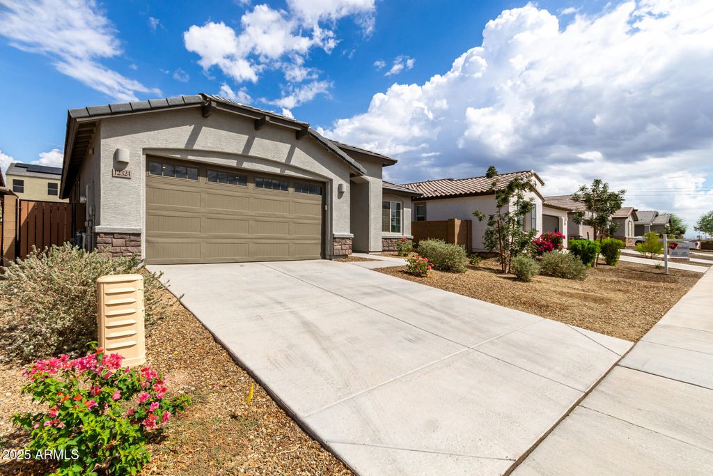 Photo of 12324 W Wagon Wheel Drive, Glendale, AZ 85307 (MLS # 6922708)