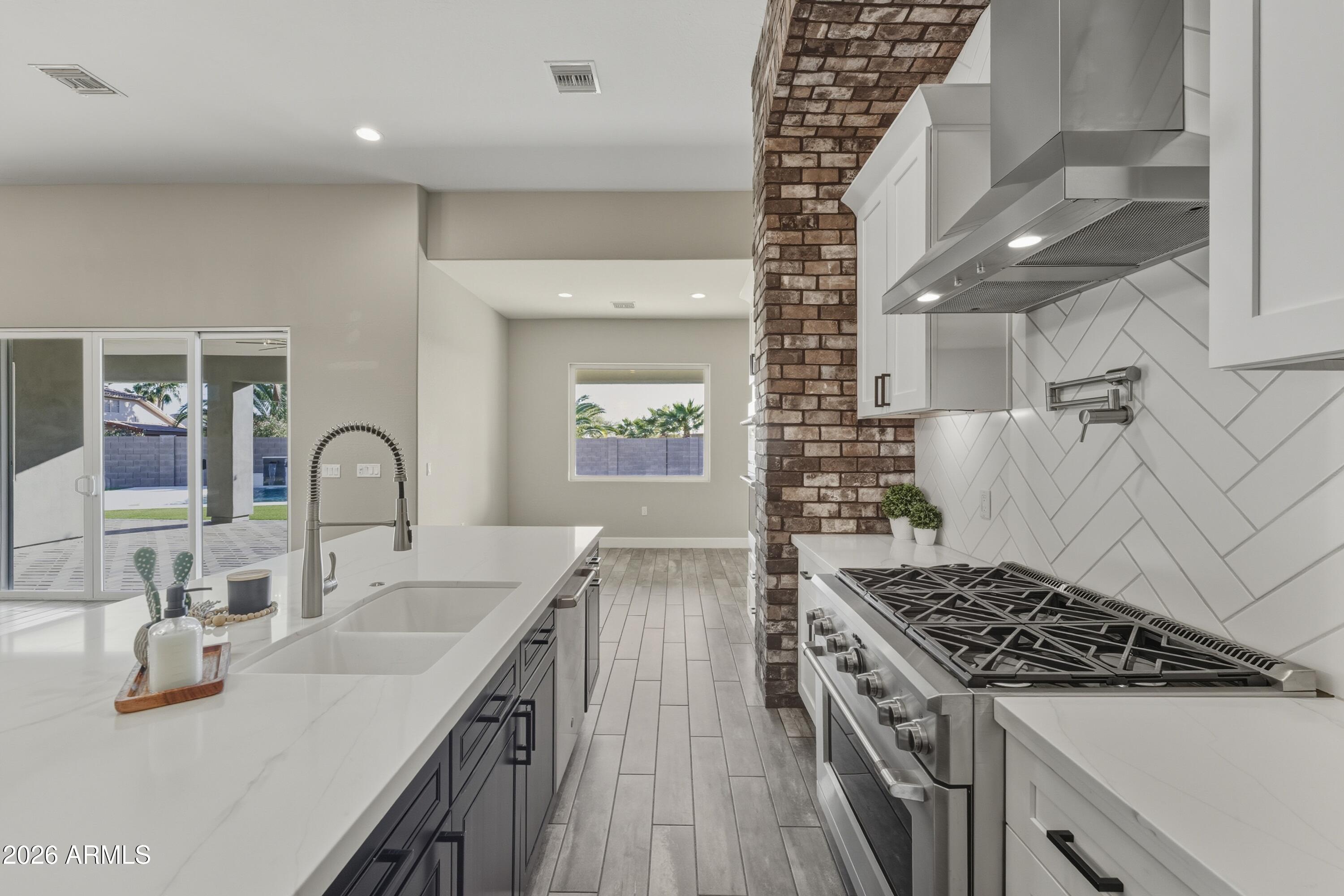 SUNSET VIEW UNIT 2 - Residential