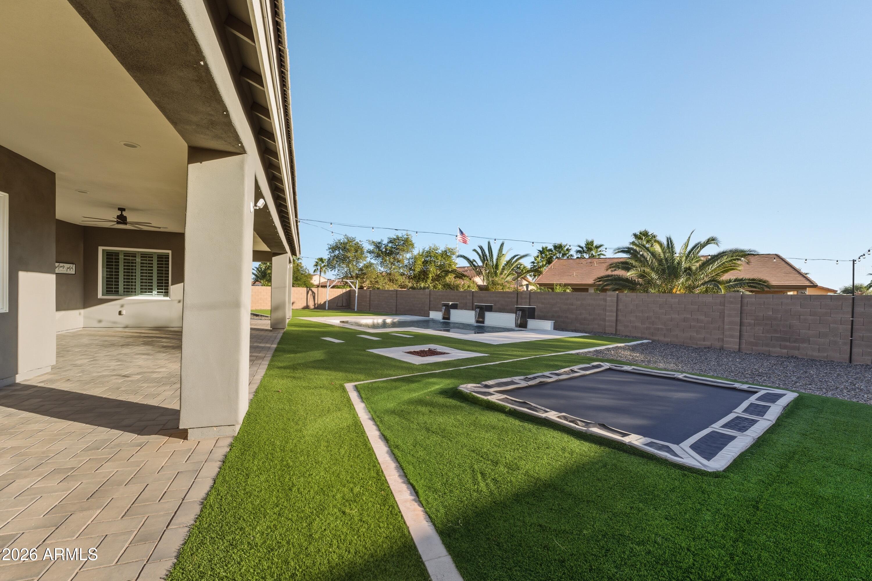 SUNSET VIEW UNIT 2 - Residential