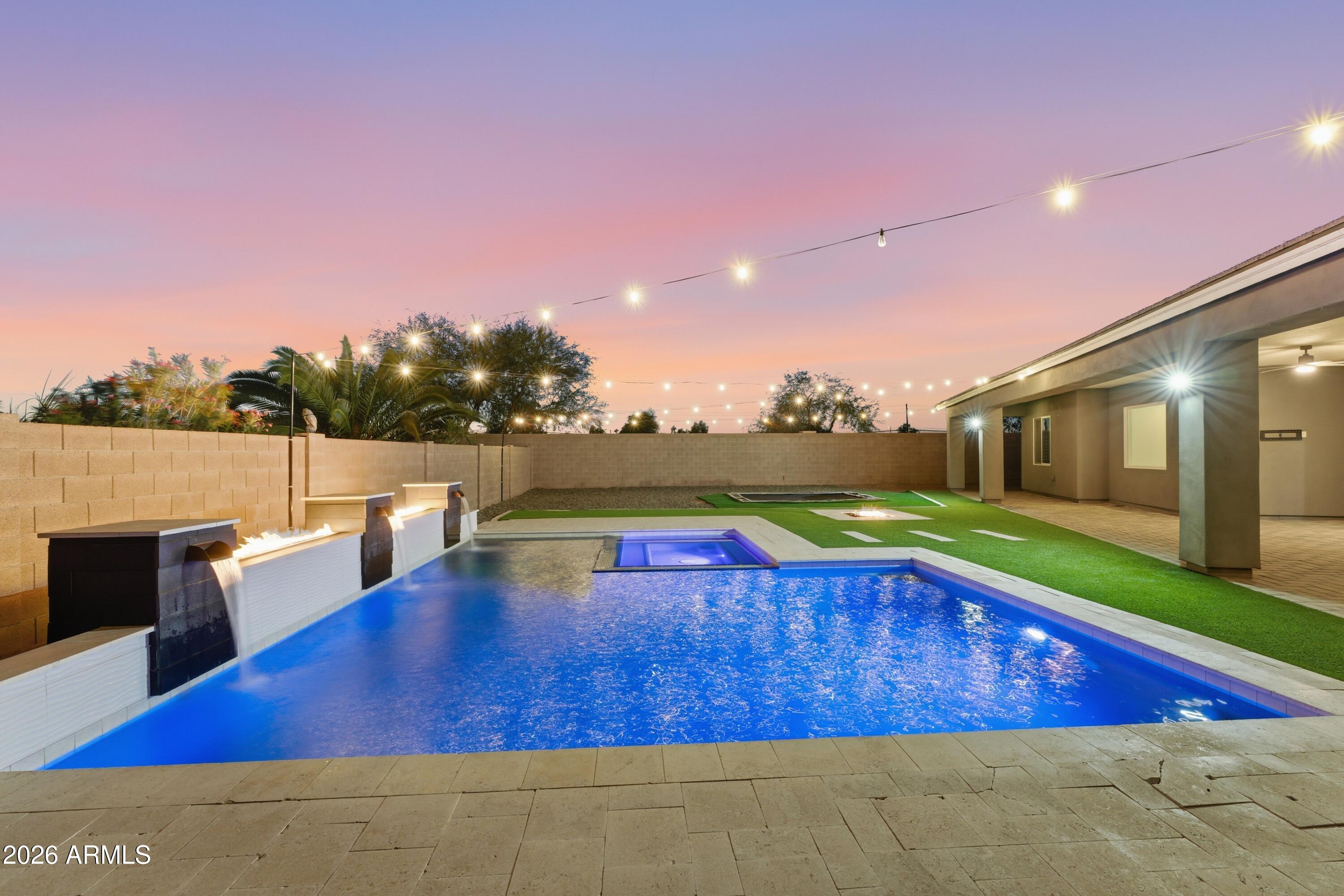 SUNSET VIEW UNIT 2 - Residential