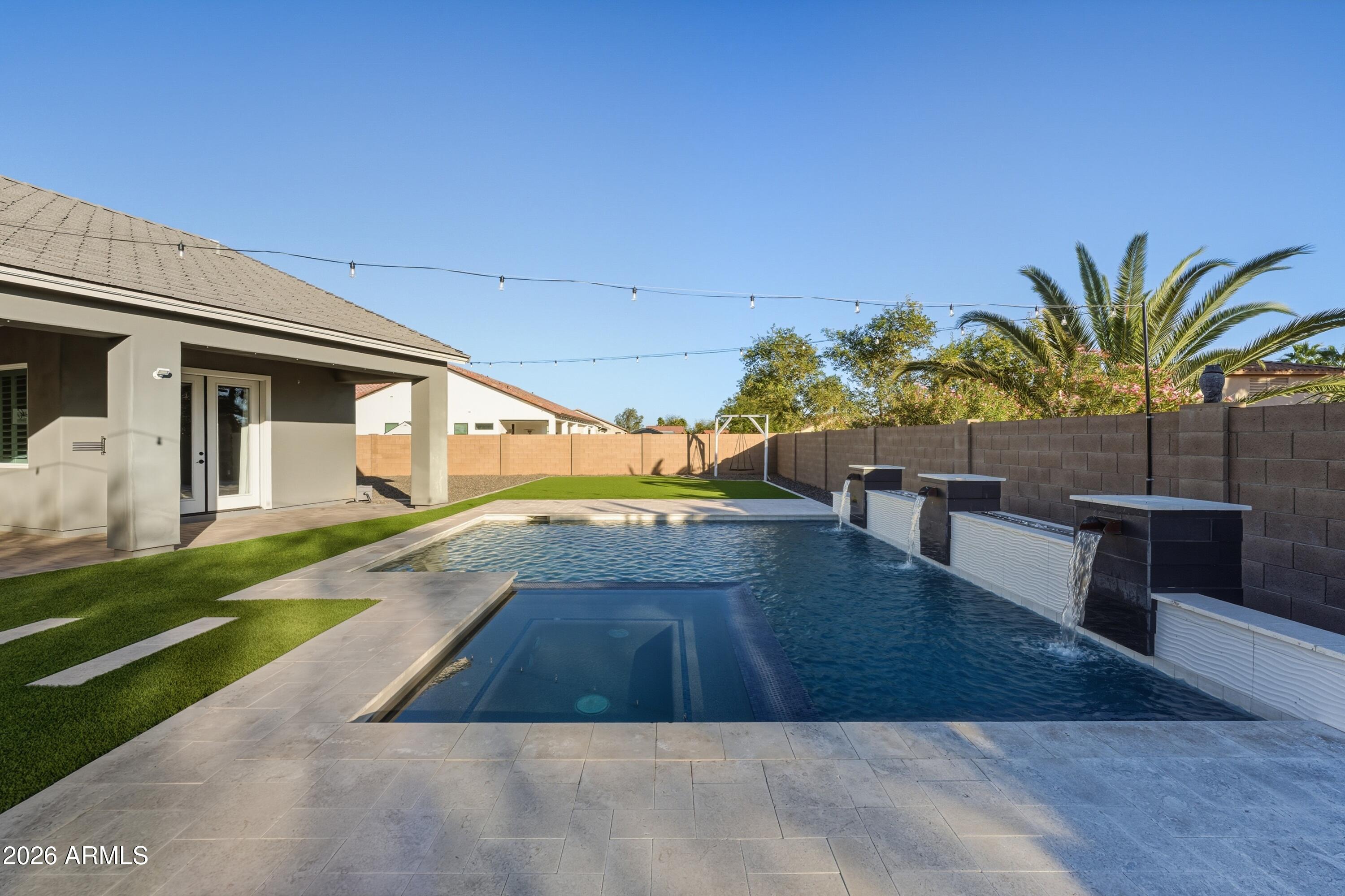 SUNSET VIEW UNIT 2 - Residential