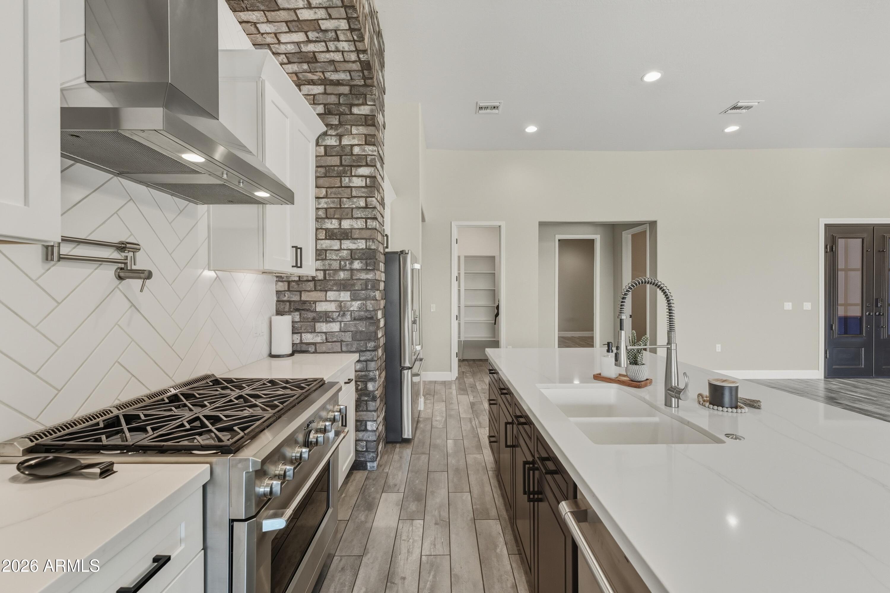 SUNSET VIEW UNIT 2 - Residential