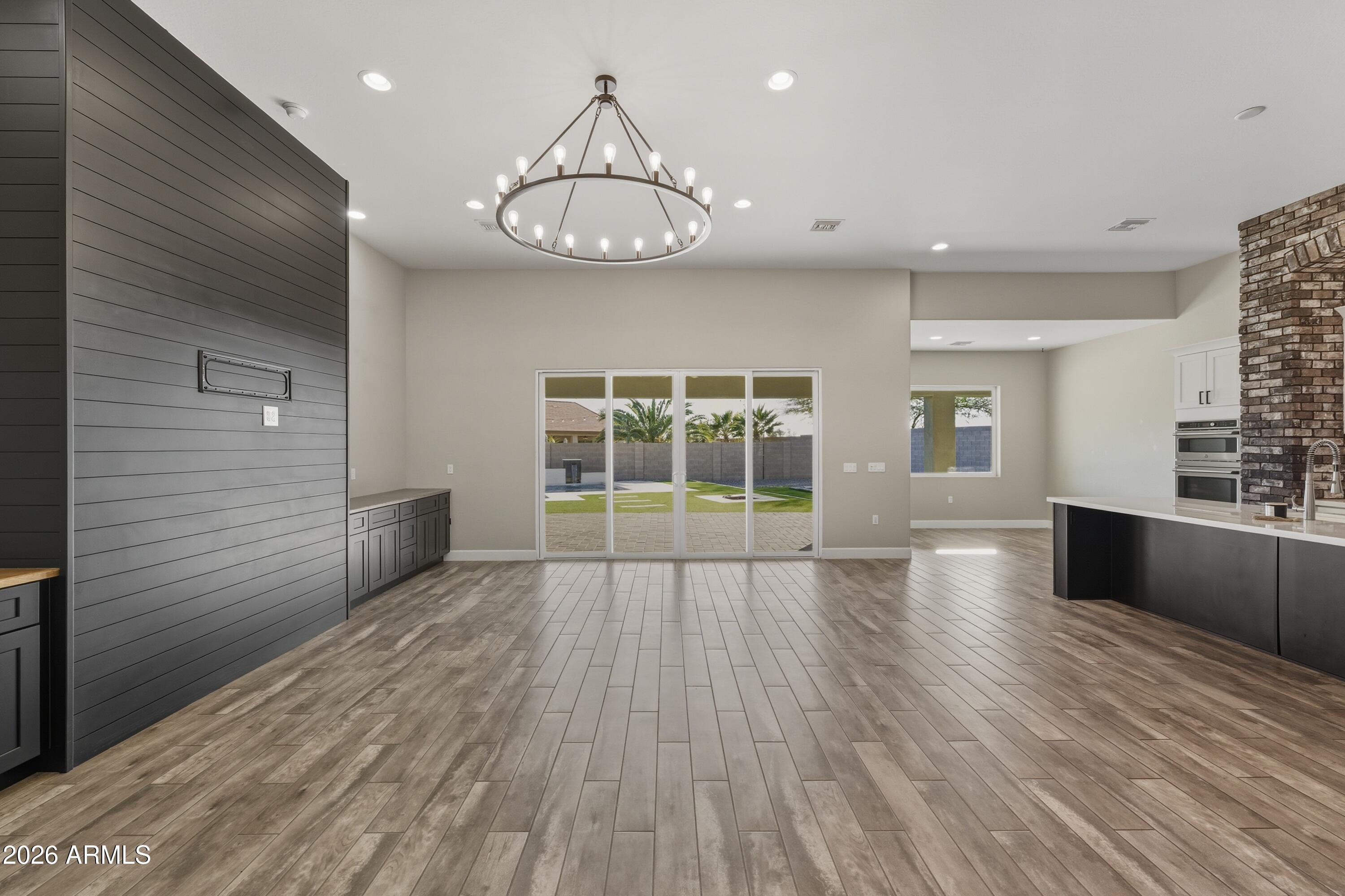 SUNSET VIEW UNIT 2 - Residential