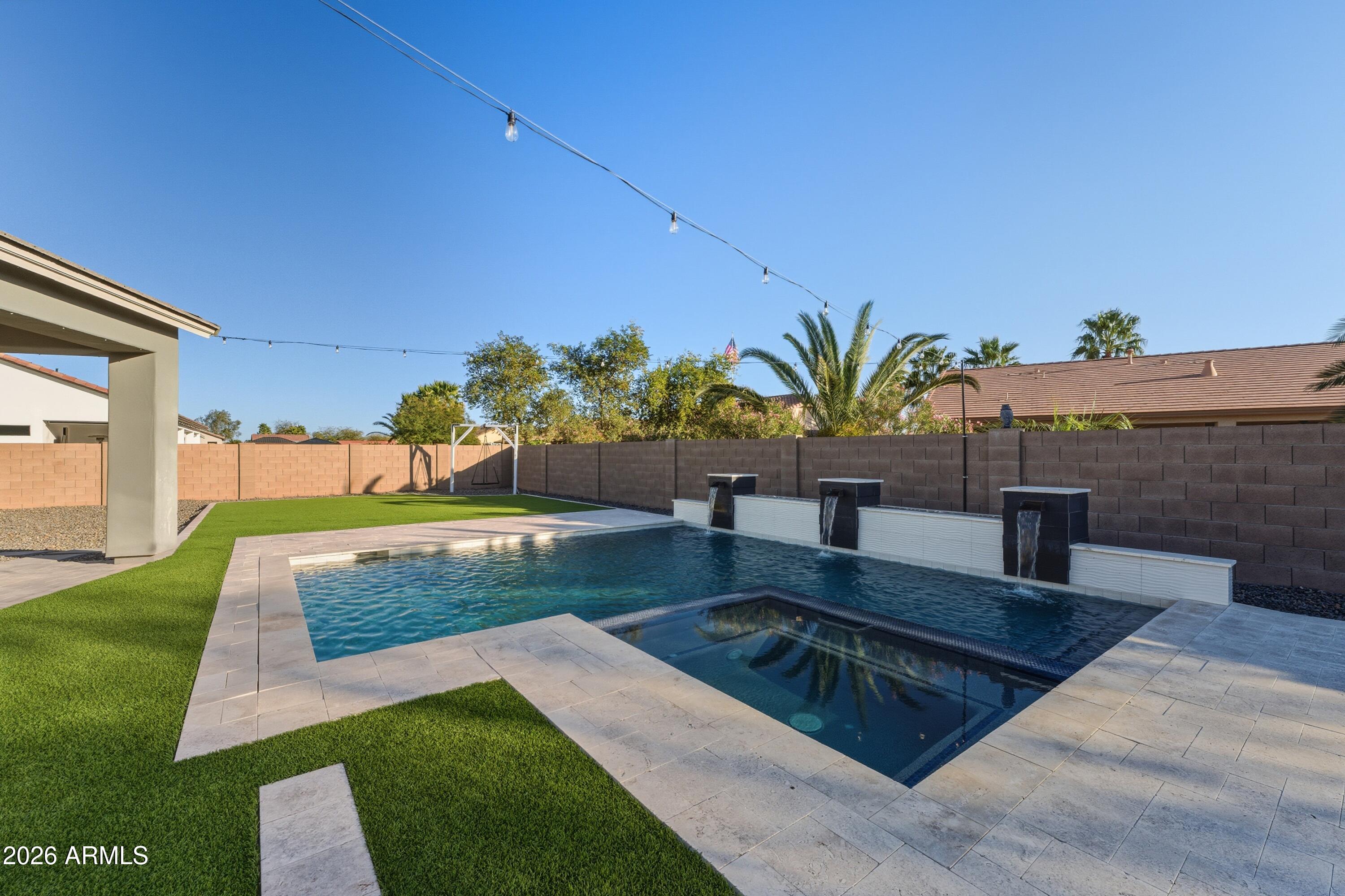 SUNSET VIEW UNIT 2 - Residential