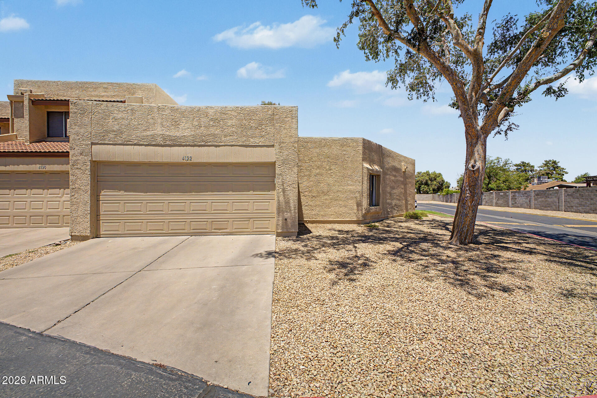 APRIL SOUND - Residential