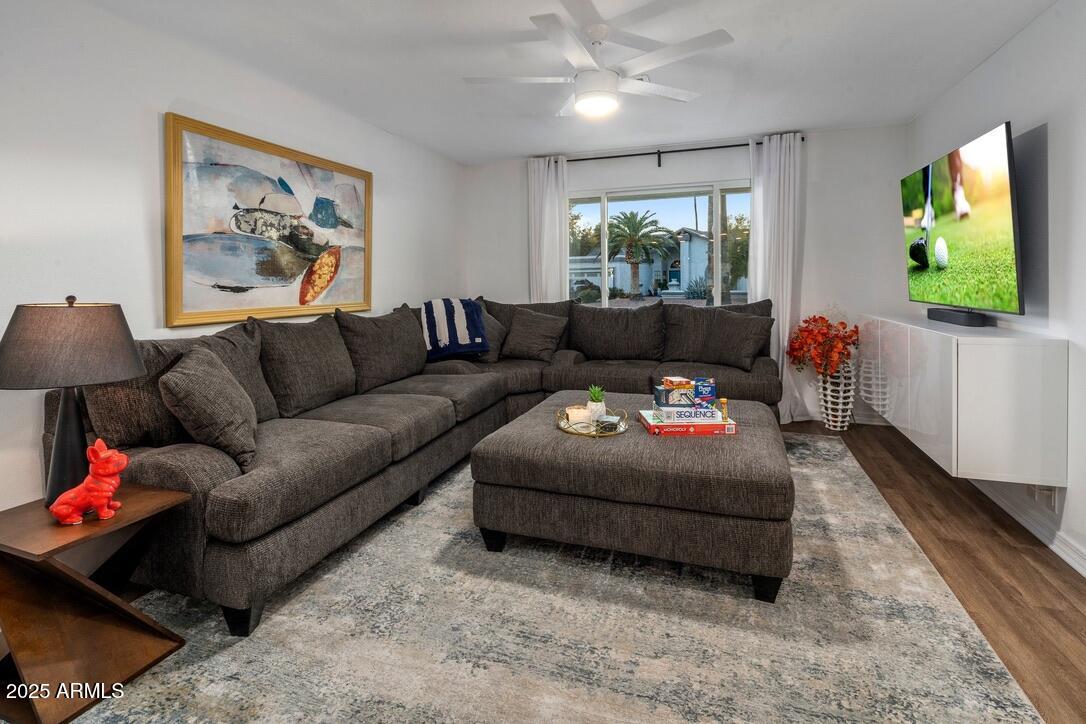 4526 E PARADISE Lane