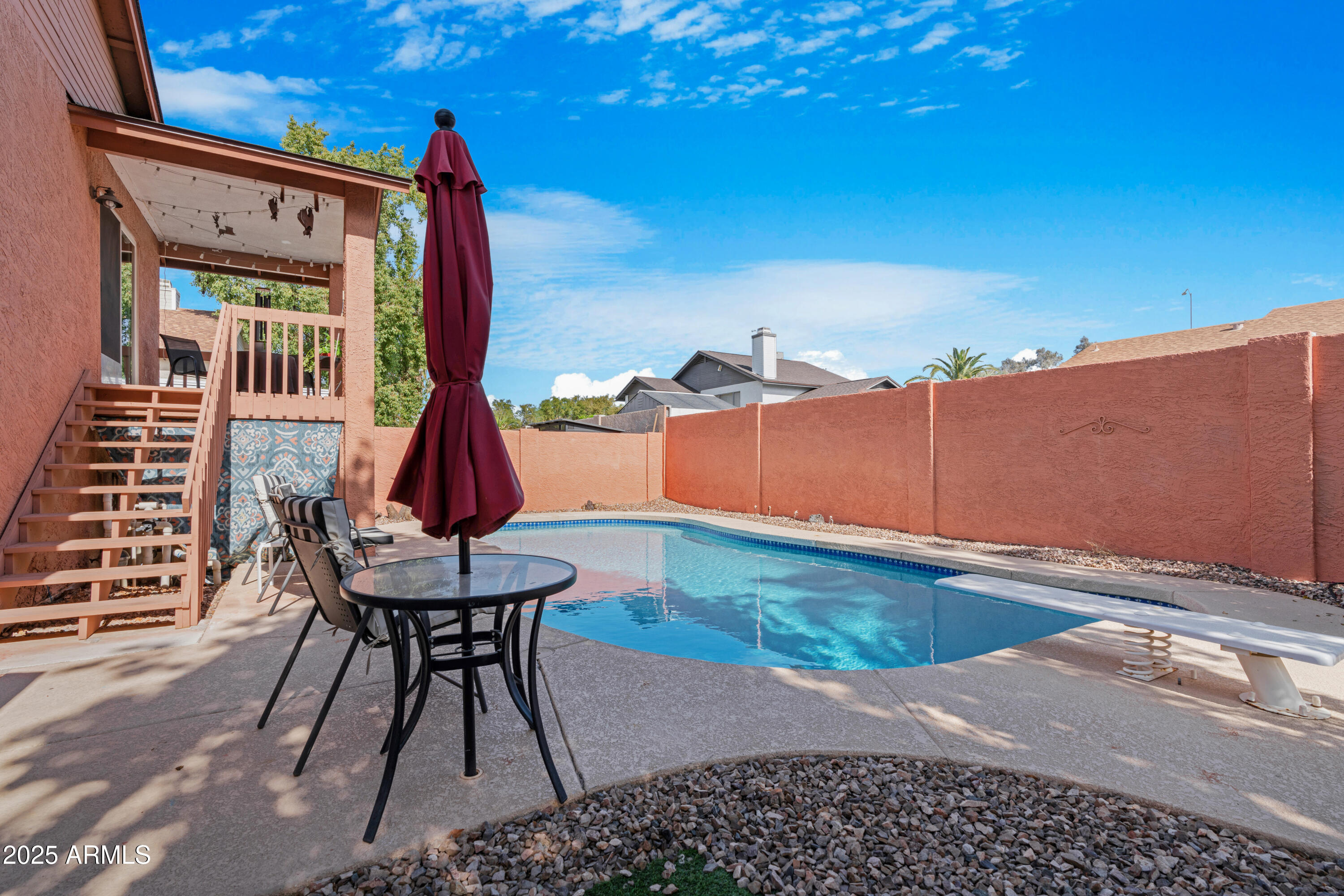 713 N BANNING Circle