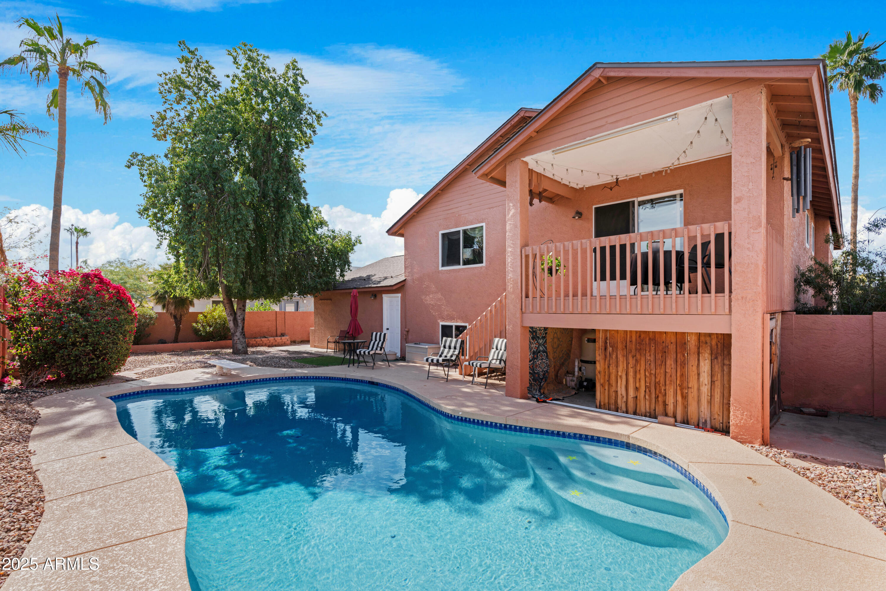 713 N BANNING Circle