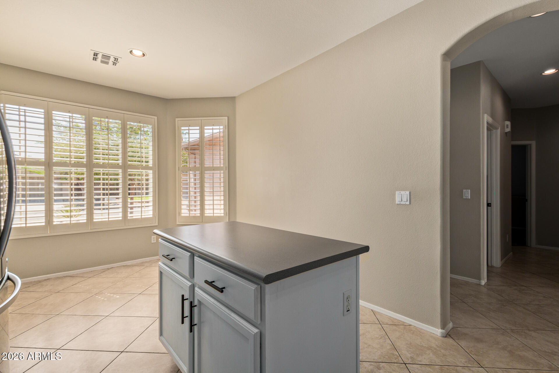 2760 E CARLA VISTA Drive