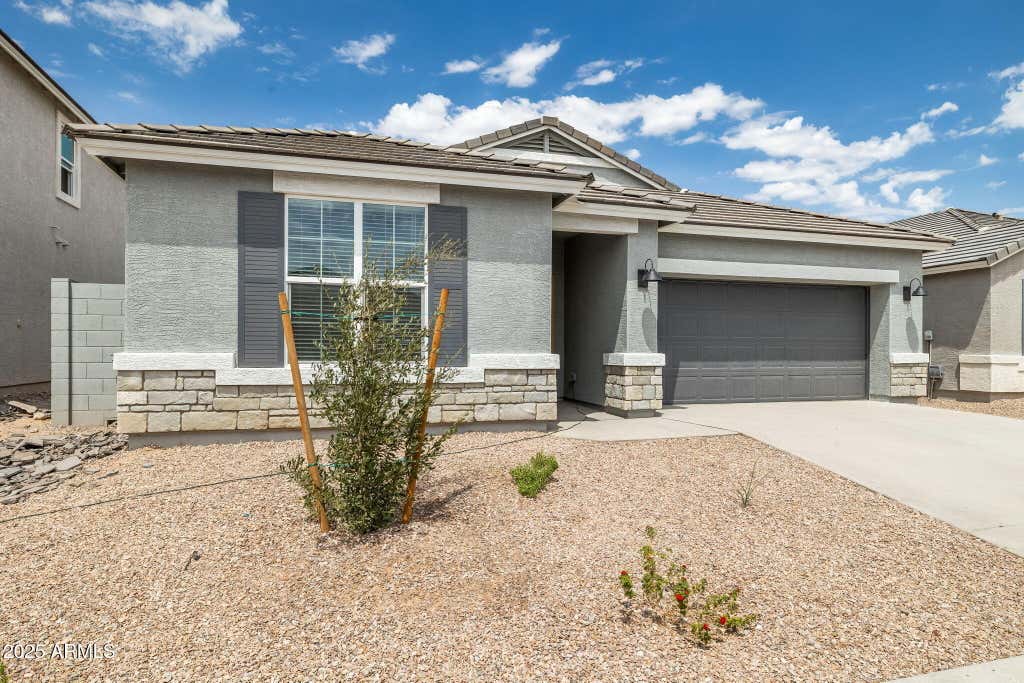 Photo of 10023 N 176th Avenue, Waddell, AZ 85355 (MLS # 7065843)