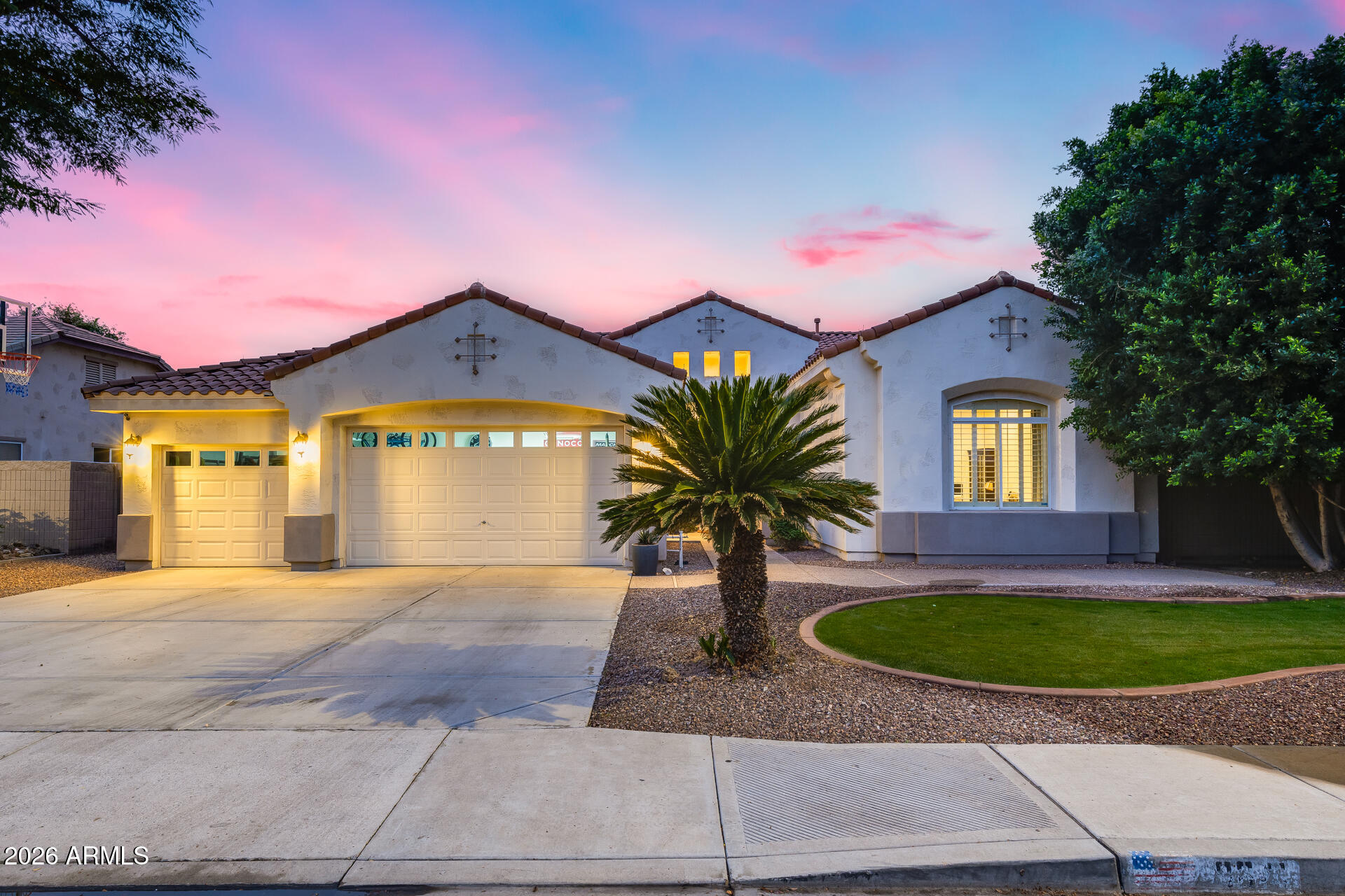 8641 W MARY ANN Drive