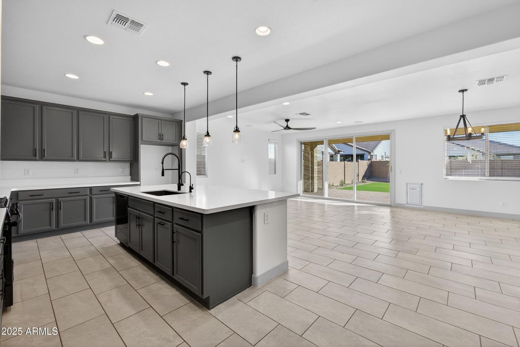 Photo of 23301 S 229th Place, Queen Creek, AZ 85142 (MLS # 6957178)