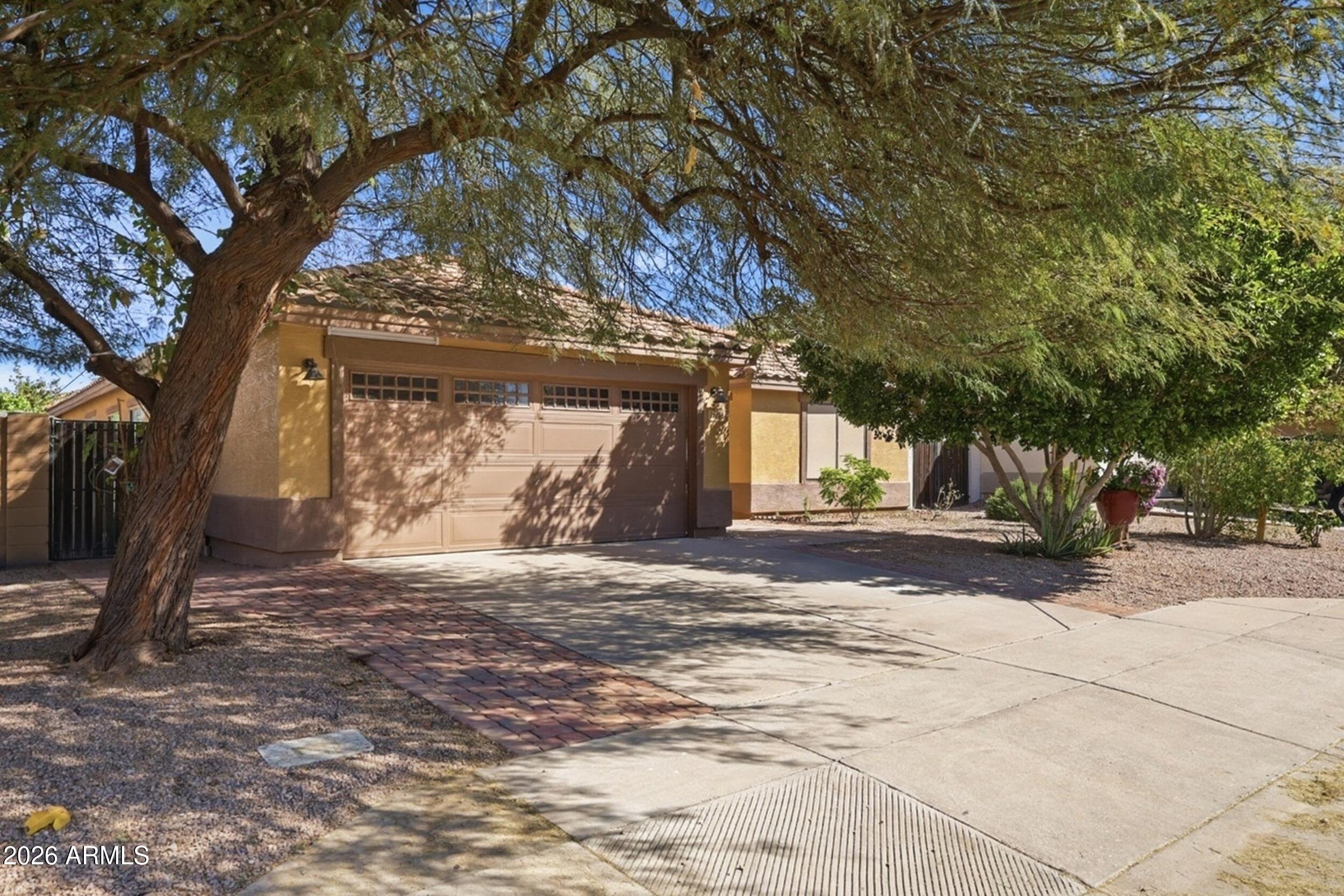 11450 E QUICKSILVER Avenue