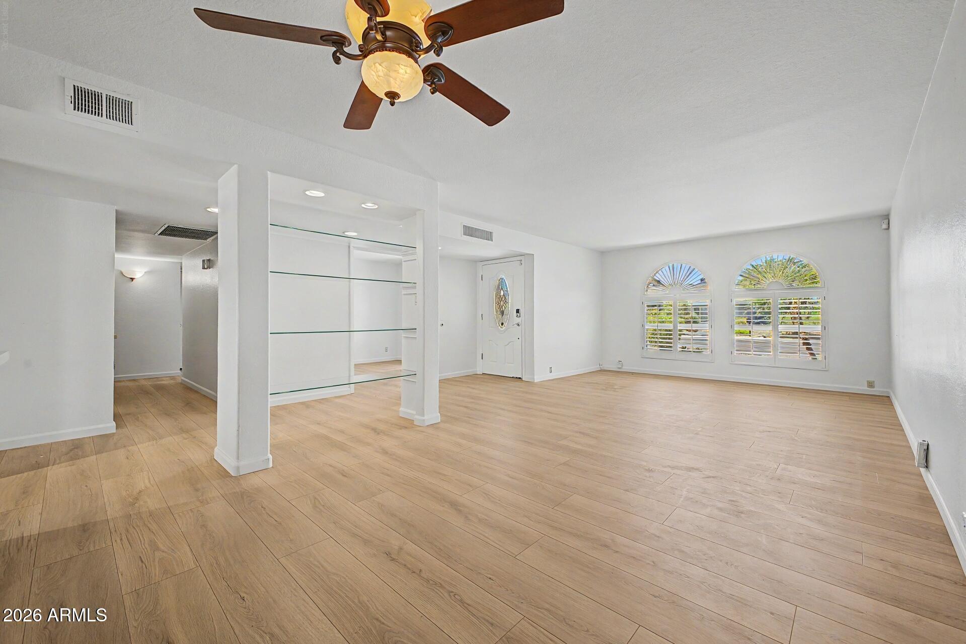 1407 E GEMINI Drive