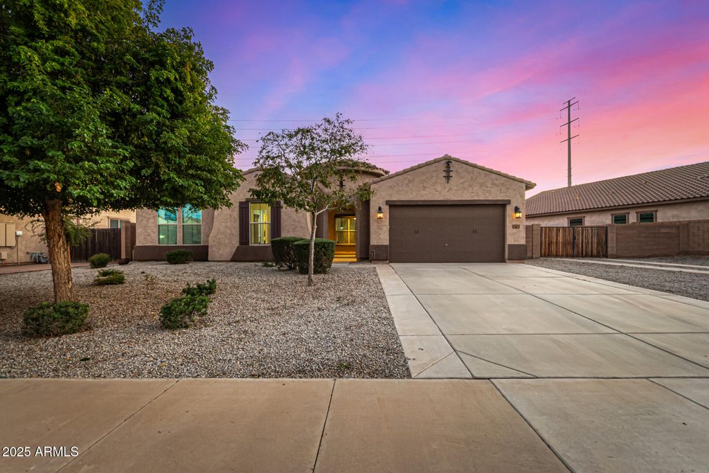 Photo of 18213 W Monterosa Street, Goodyear, AZ 85395 (MLS # 6957437)