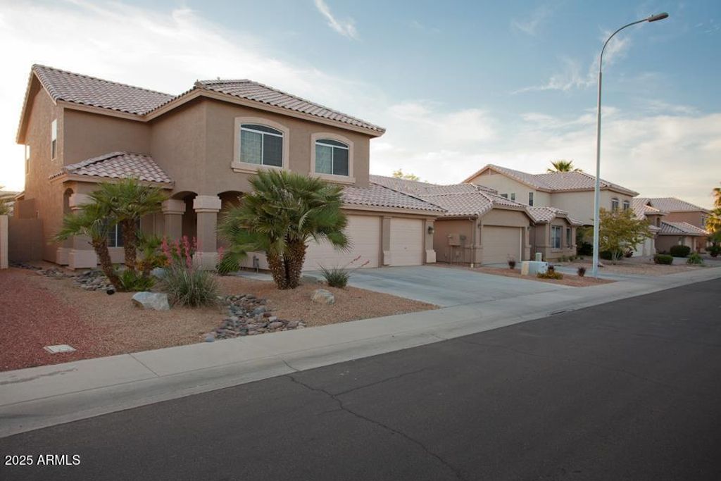 Photo of 820 N Madrid Lane, Chandler, AZ 85226 (MLS # 6923396)