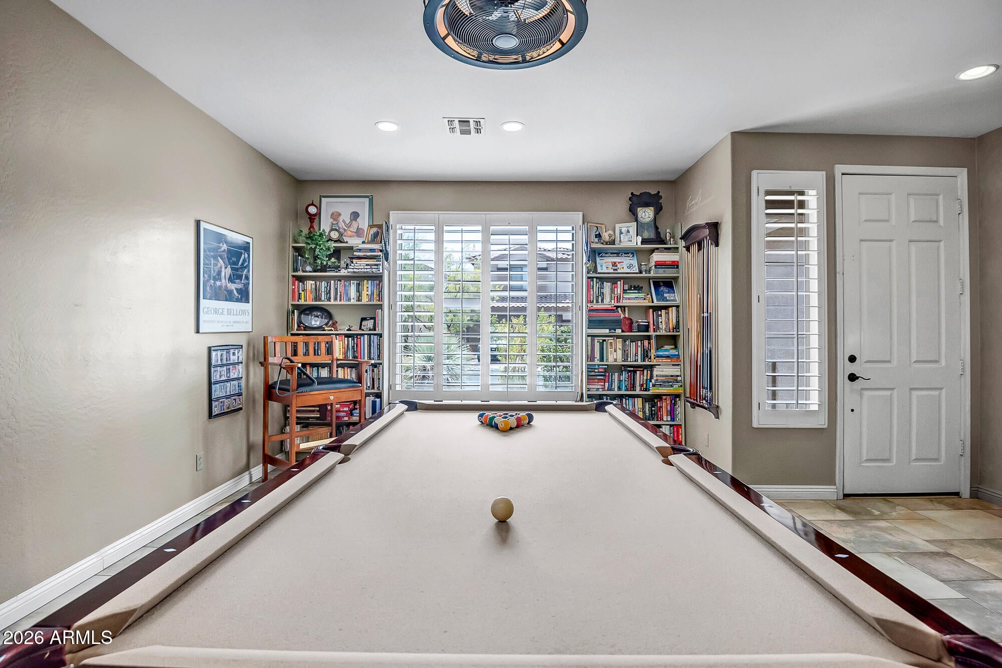 3344 W KING Drive