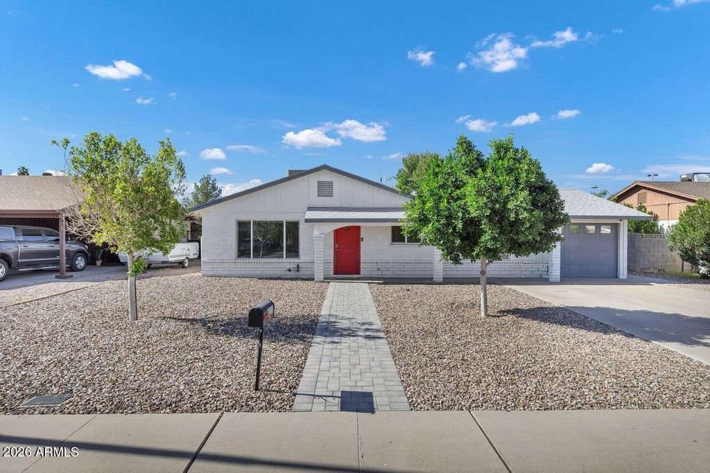 Photo of 6318 S College Avenue, Tempe, AZ 85283 (MLS # 6980010)