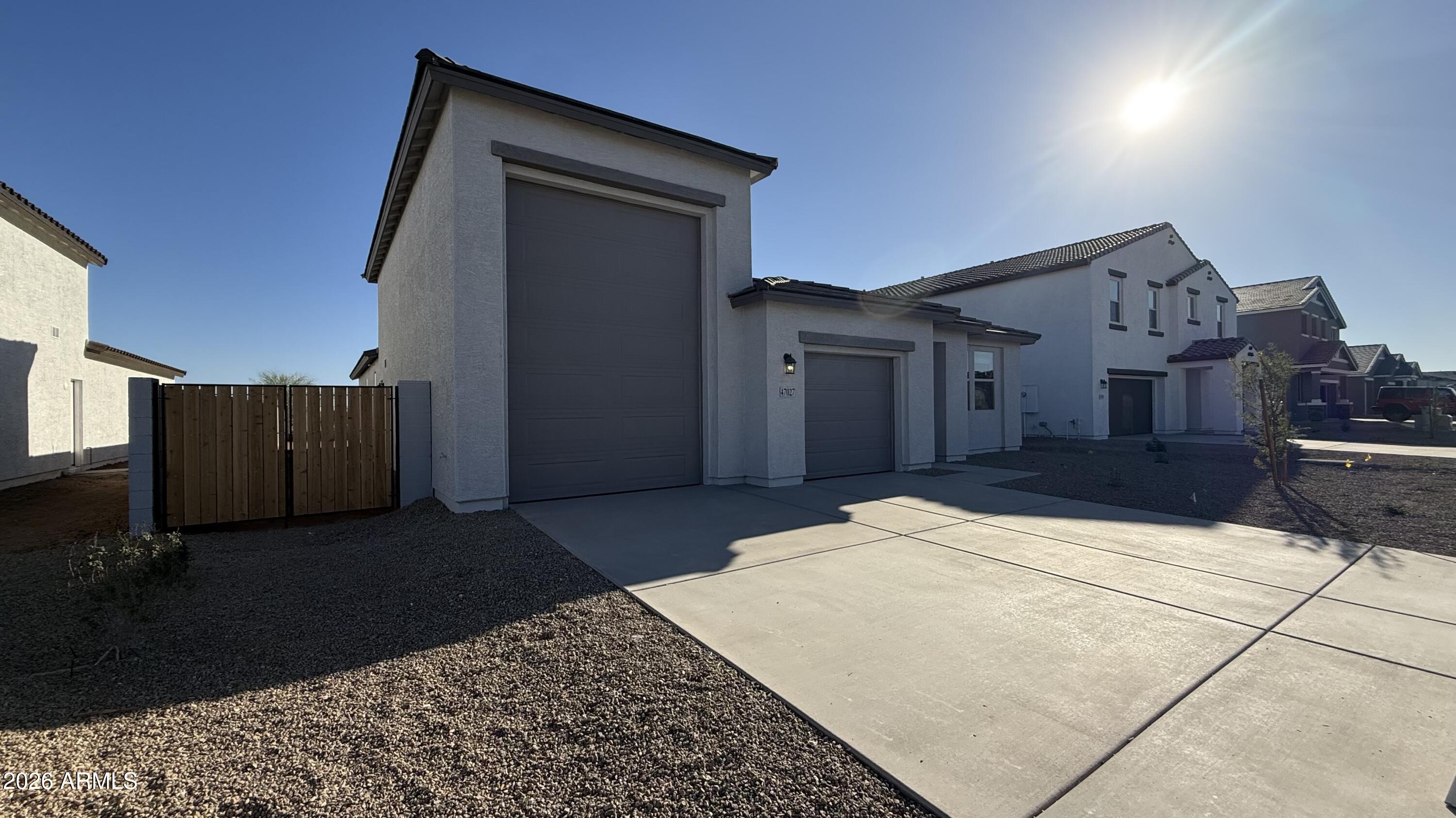 47027 W PECAN WOODS --