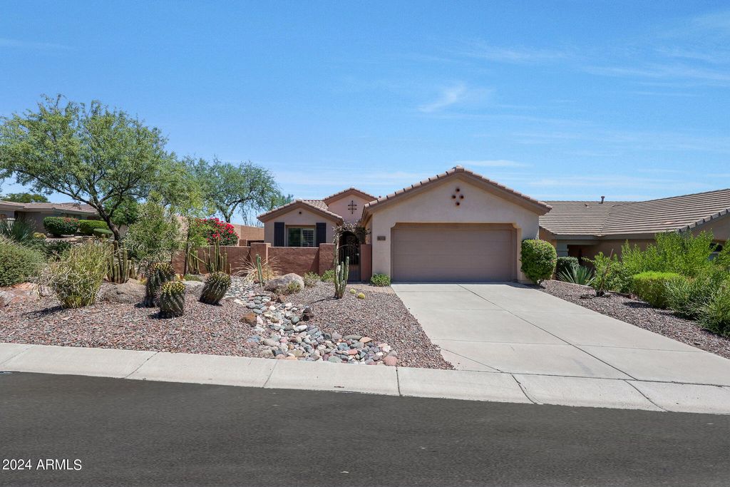 Photo of 41333 N Belfair Way, Anthem, AZ 85086 (MLS # 6990415)