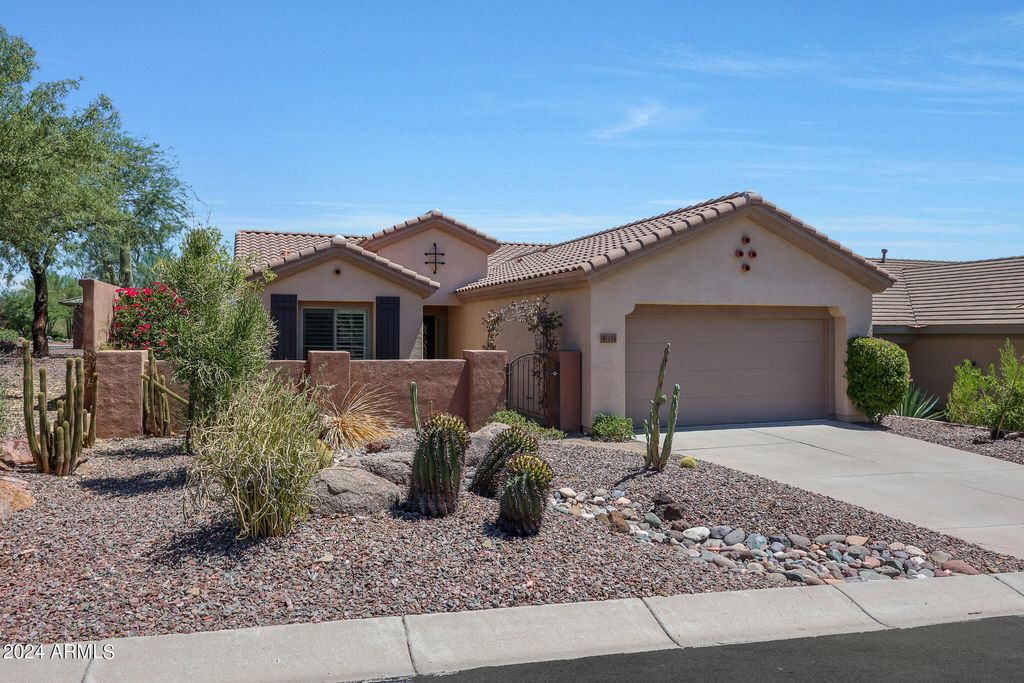 Photo of 41333 N Belfair Way, Anthem, AZ 85086 (MLS # 6990415)