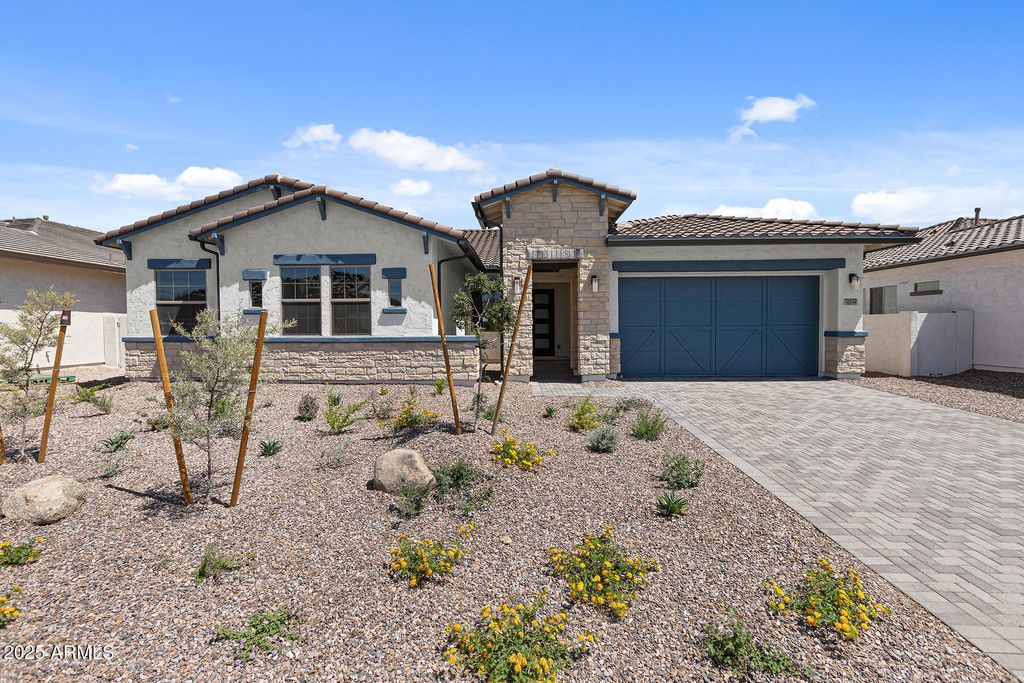 Photo of 12332 W Parkway Lane, Avondale, AZ 85323 (MLS # 6874803)