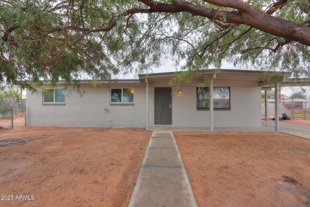 Photo of 1307 W Lily Place, Casa Grande, AZ 85122 (MLS # 6951165)