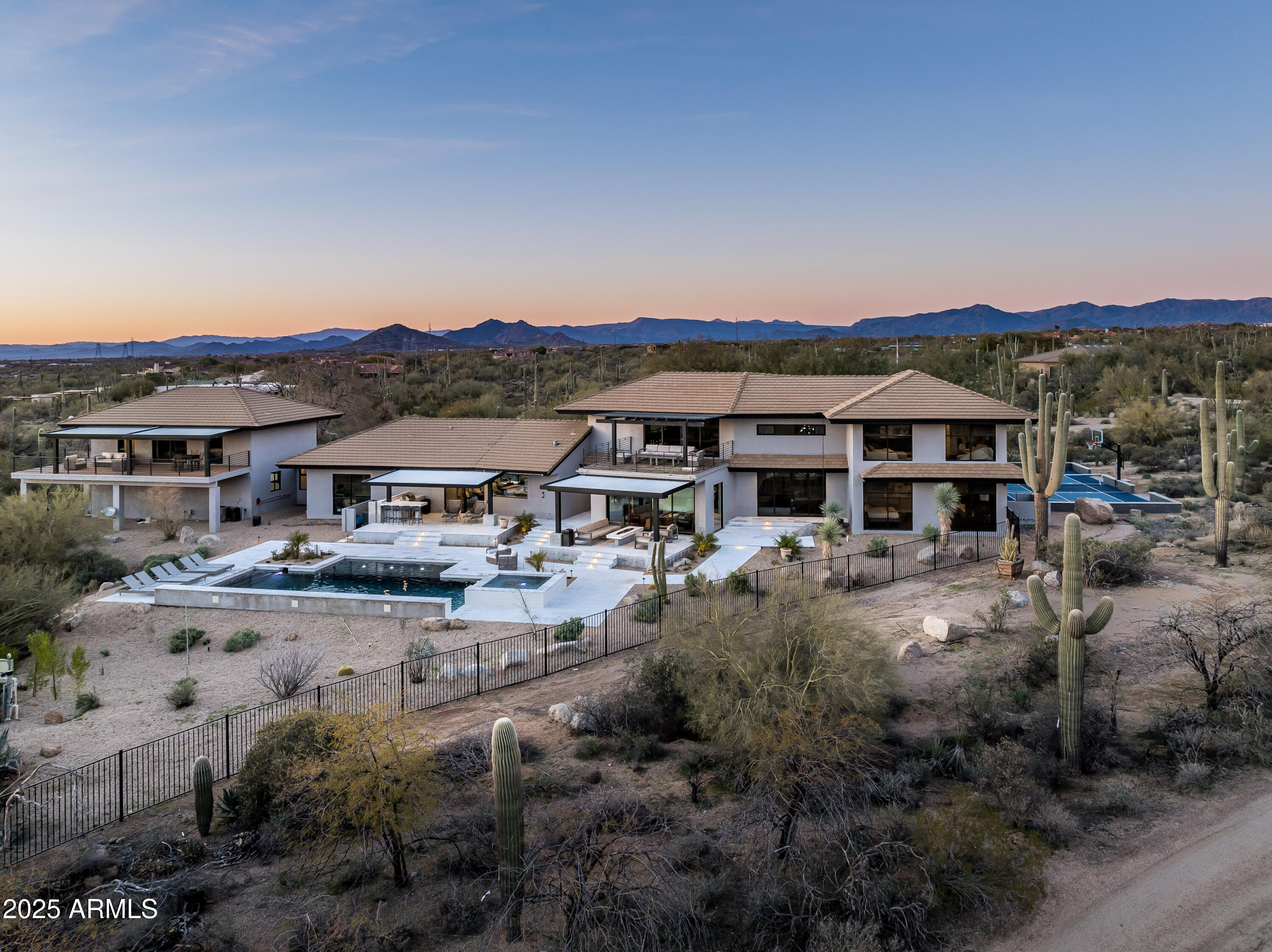 9333 E PINNACLE VISTA Drive
