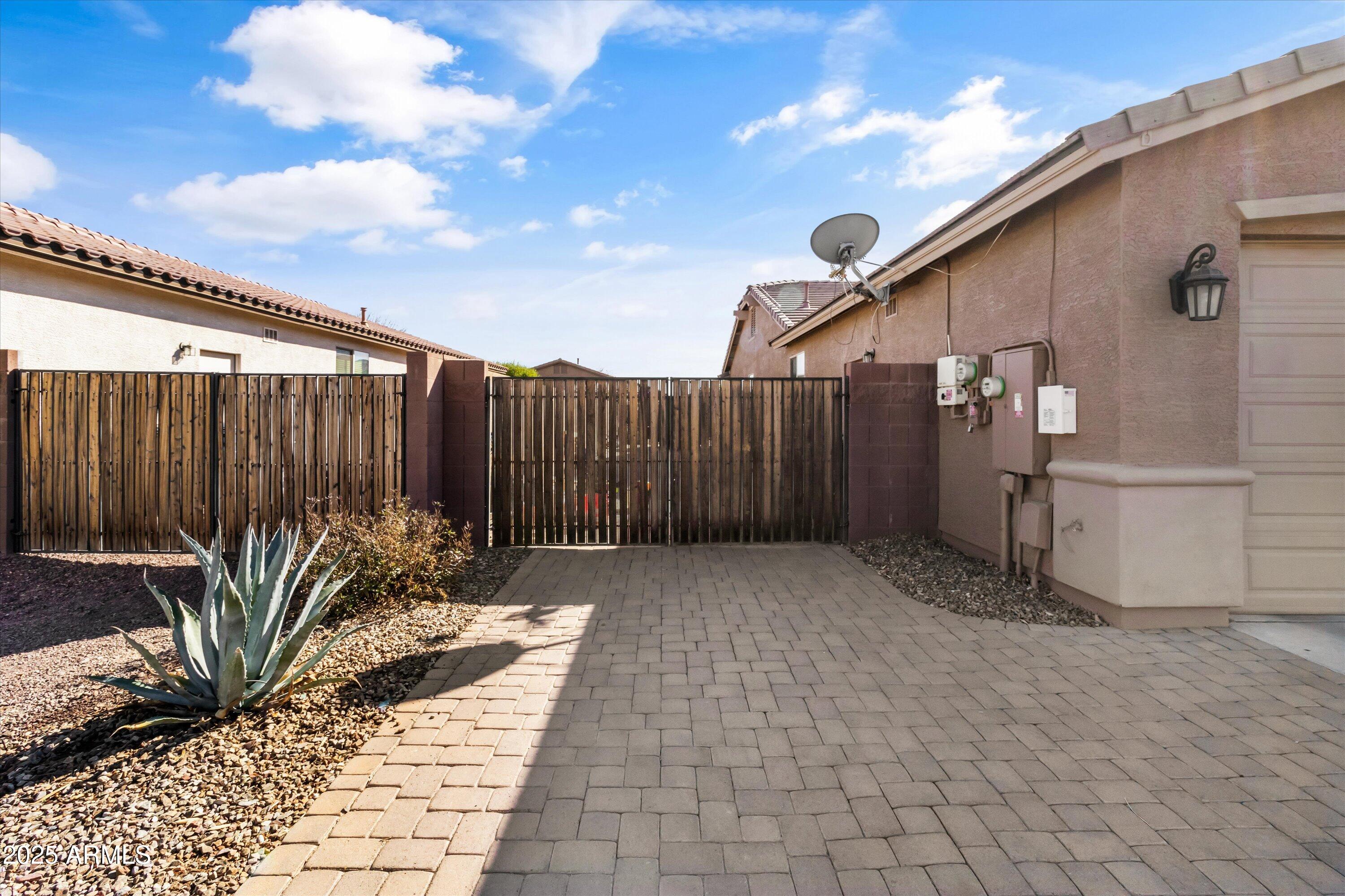 1101 W Oleander Avenue
