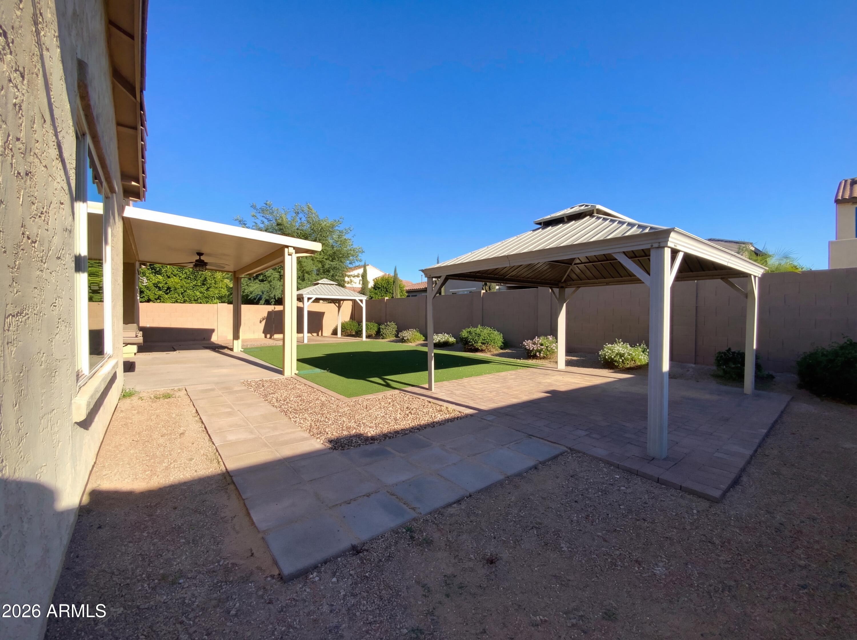 10927 E TUMBLEWEED Avenue