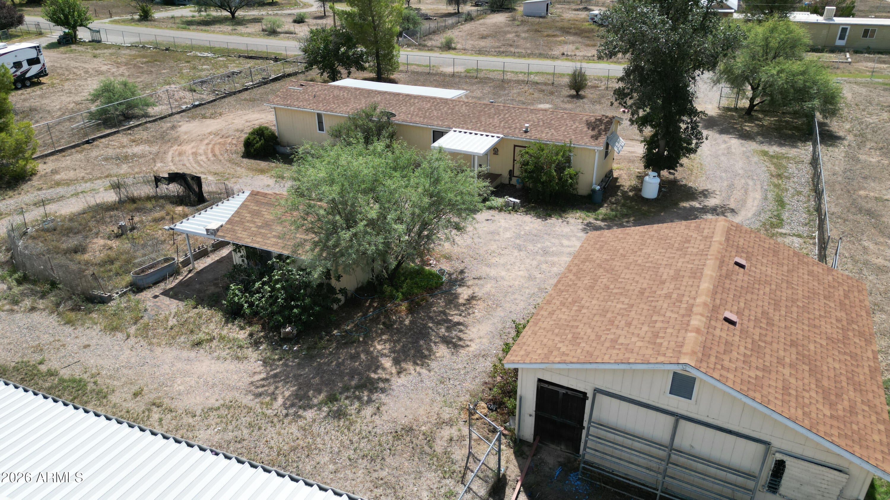 3776 W CENTER Lane