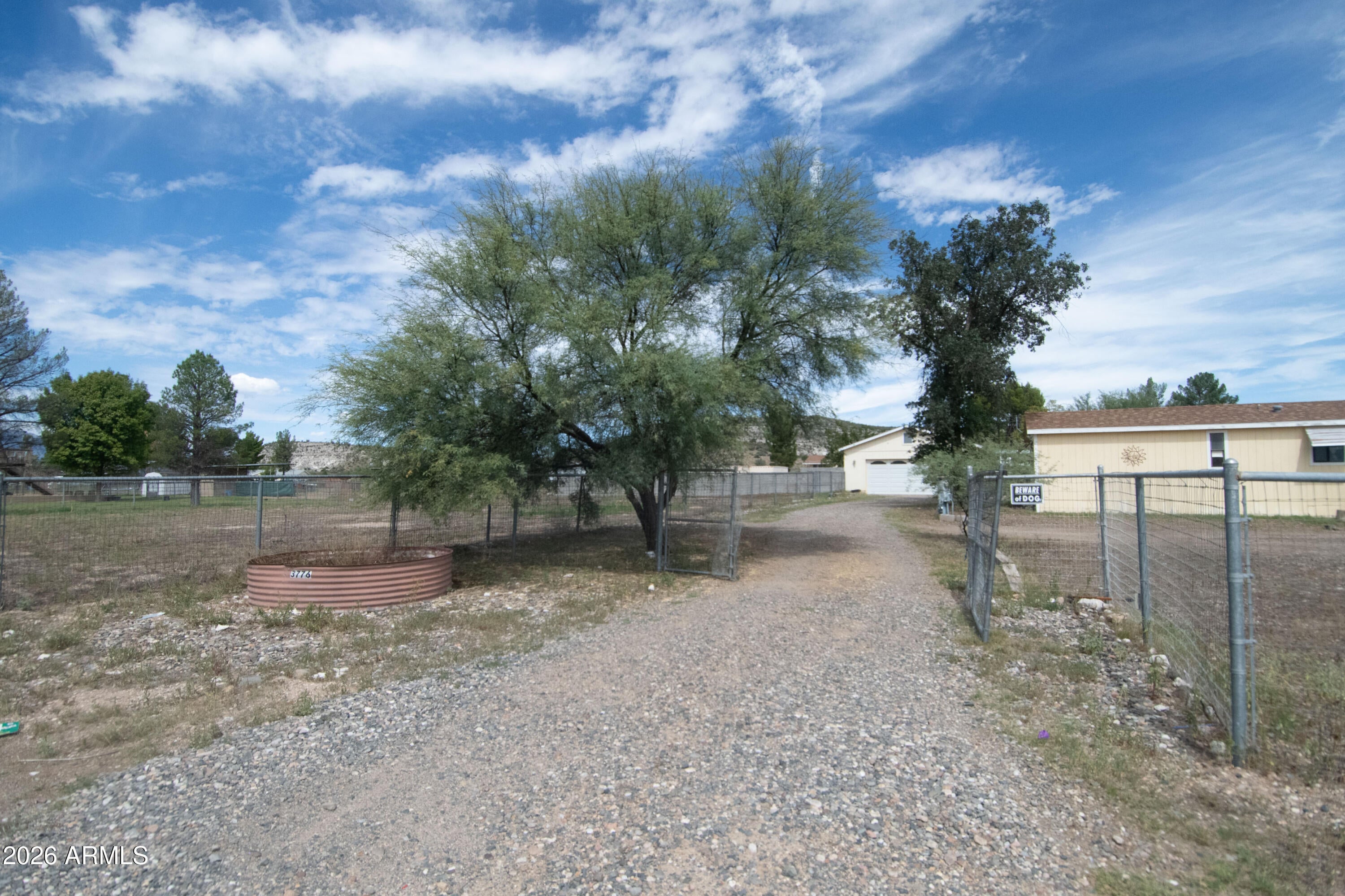 3776 W CENTER Lane